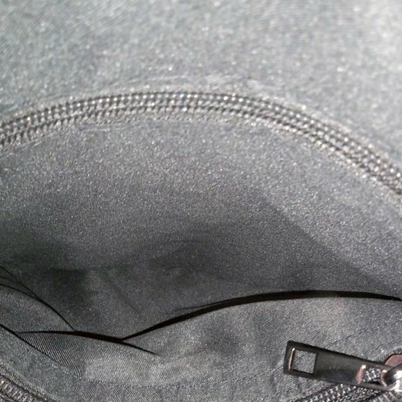 NEW Faux Leather Cluci Cream Backpack/Device Bag - Picture 10 of 13